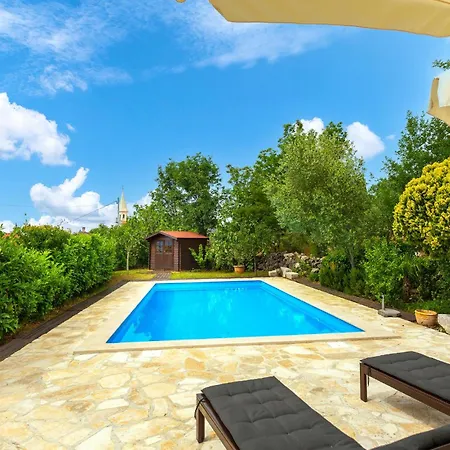 Amazing In With Kitchen