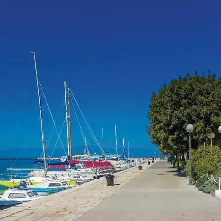 Feriehus Amazing In With Kitchen