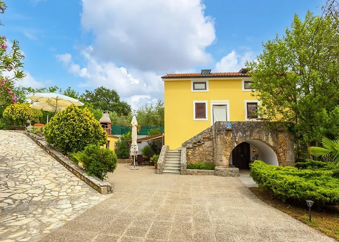 Amazing In With Kitchen *