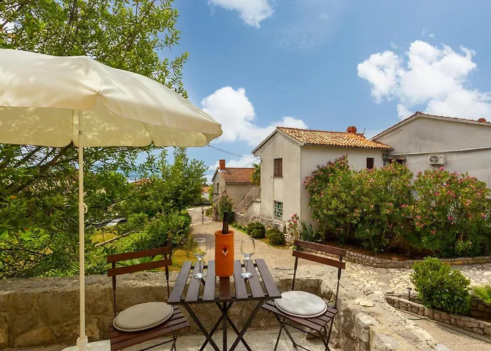 Amazing In With Kitchen * Malinska