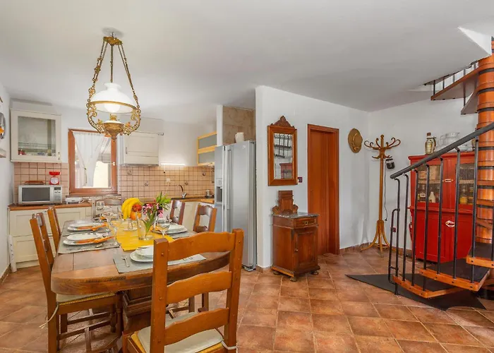 Amazing In With Kitchen Casa vacanze