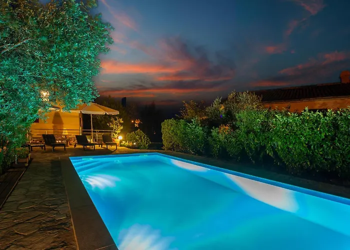 Amazing In With Kitchen *