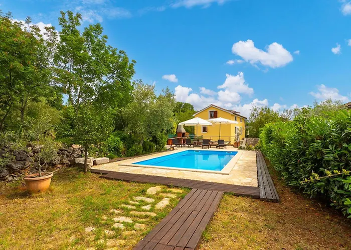 Amazing In With Kitchen מאלינסקה