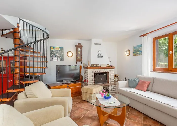 Amazing In With Kitchen *