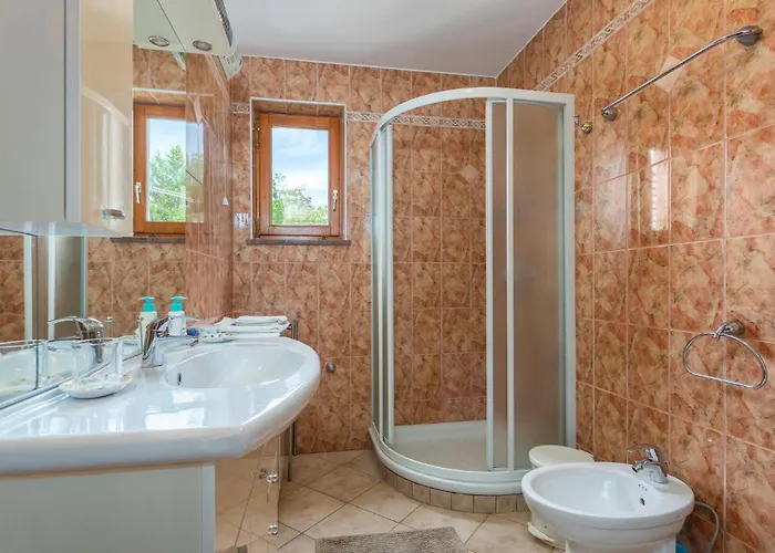 Amazing In With Kitchen * מאלינסקה